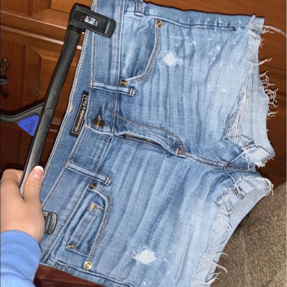Abercrombie and fitch light blue jeans